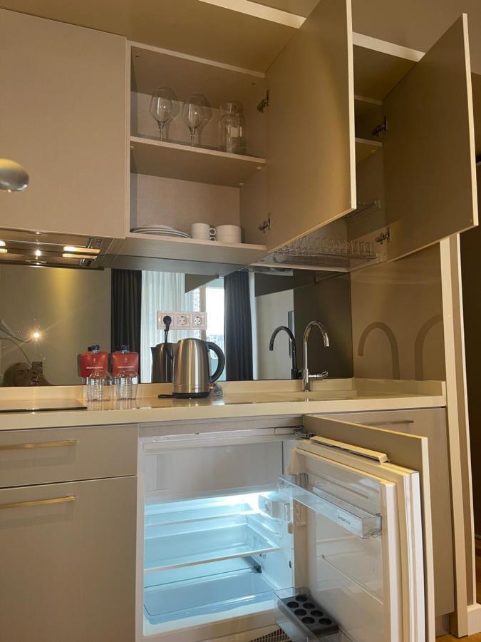 Apartment 16,26,27 Floors In Alliance Palace Batumi Esterno foto