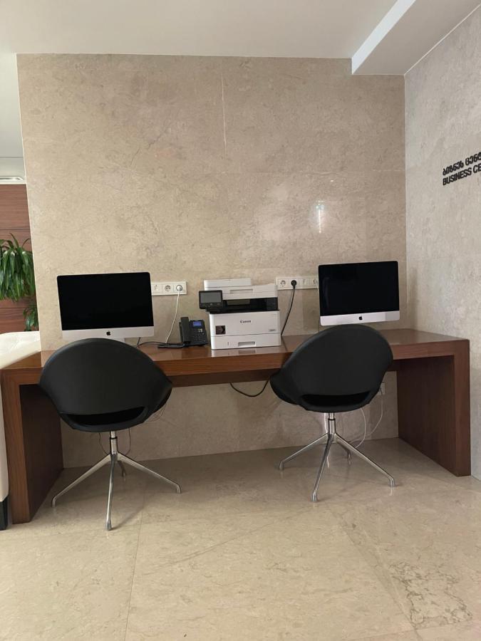 Apartment 16,26,27 Floors In Alliance Palace Batumi Esterno foto