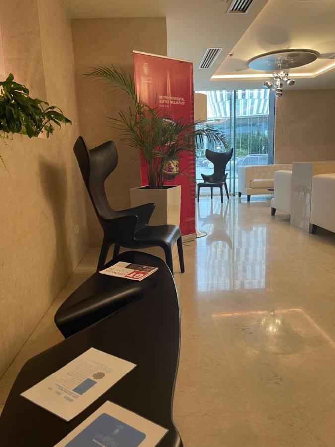 Apartment 16,26,27 Floors In Alliance Palace Batumi Esterno foto