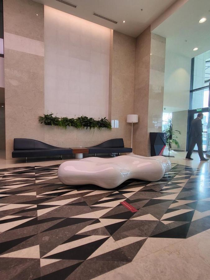 Apartment 16,26,27 Floors In Alliance Palace Batumi Esterno foto