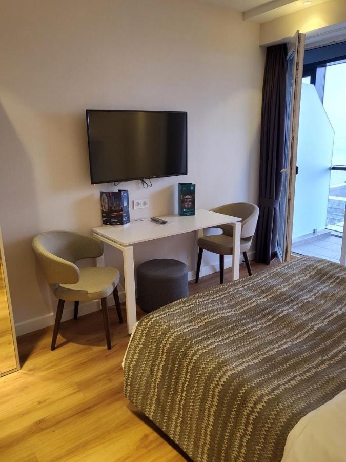 Apartment 16,26,27 Floors In Alliance Palace Batumi Esterno foto