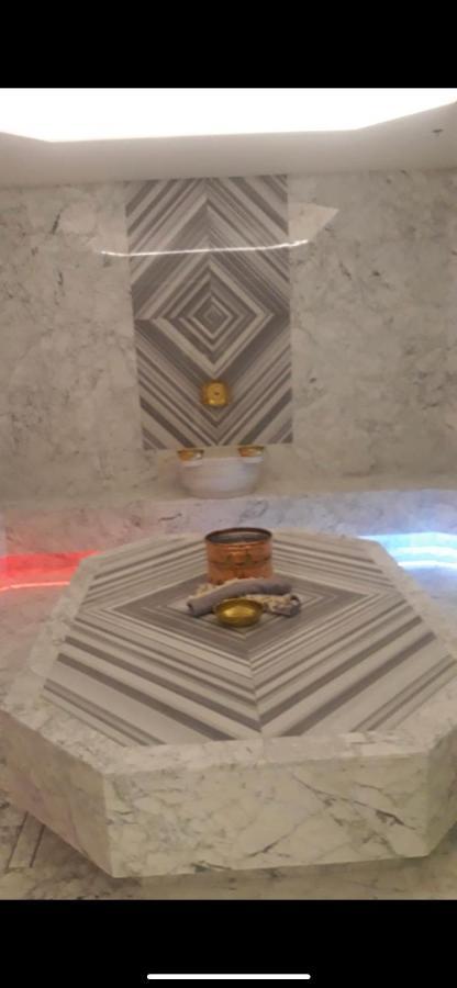 Apartment 16,26,27 Floors In Alliance Palace Batumi Esterno foto