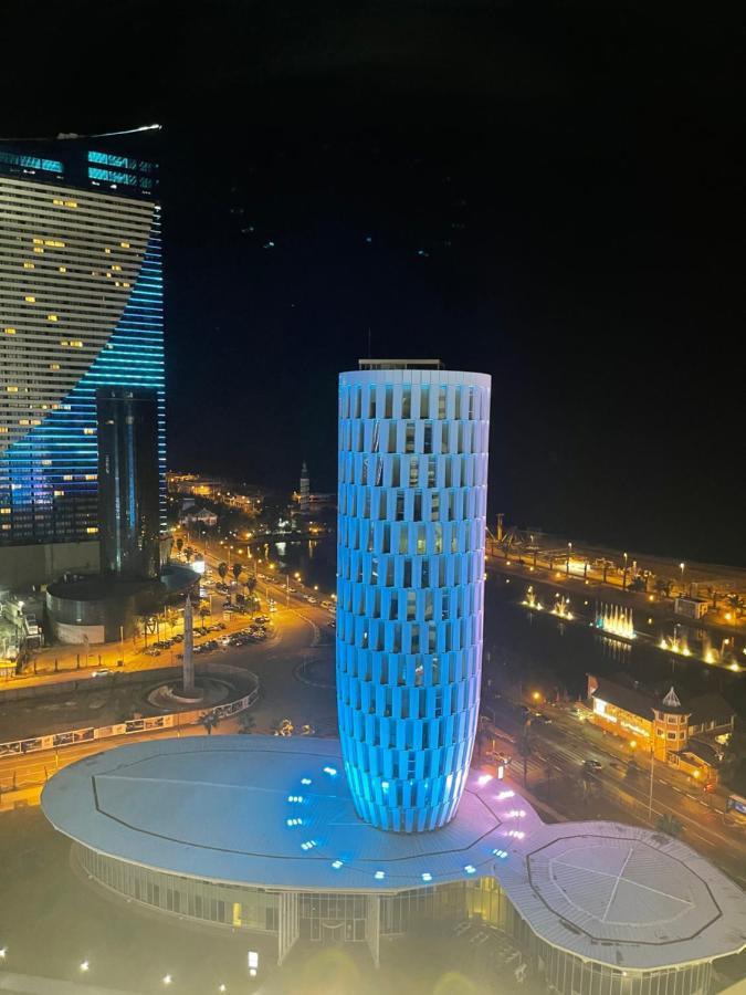 Apartment 16,26,27 Floors In Alliance Palace Batumi Esterno foto